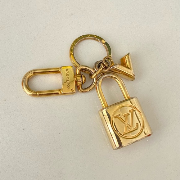 SOLD‼️ Louis Vuitton Kaleido V Padlock Bag Charm/Key Holder - Picture 4 of 9